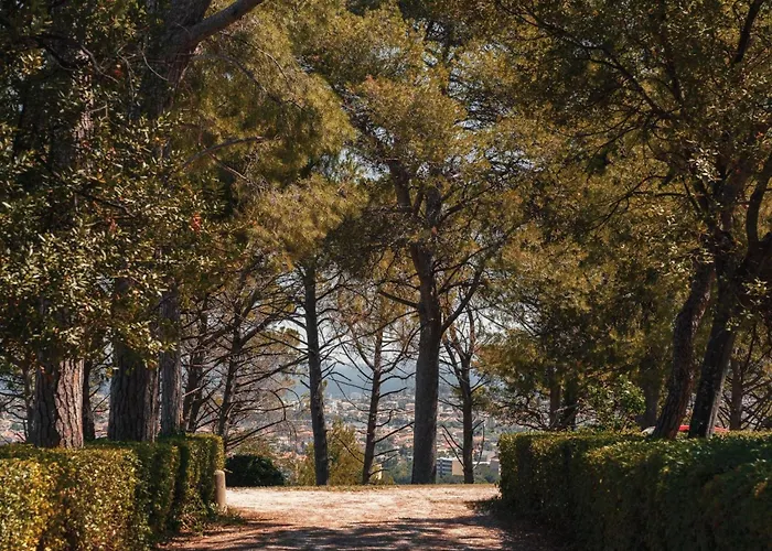 Studio-apartment Mit Garten- Grill- Pool Und Aussicht By Interhome